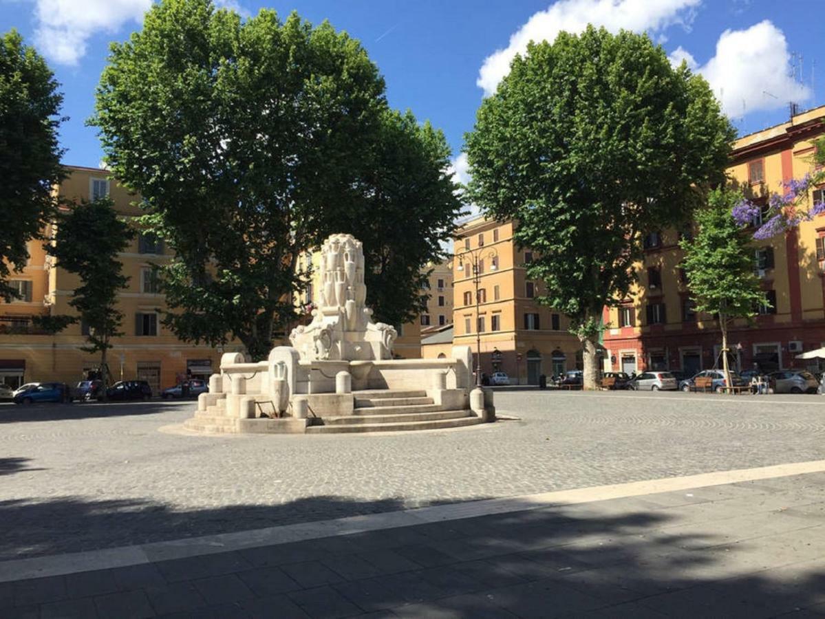 Appartamenti Con Vista Piazza Testaccio Rome Exterior photo