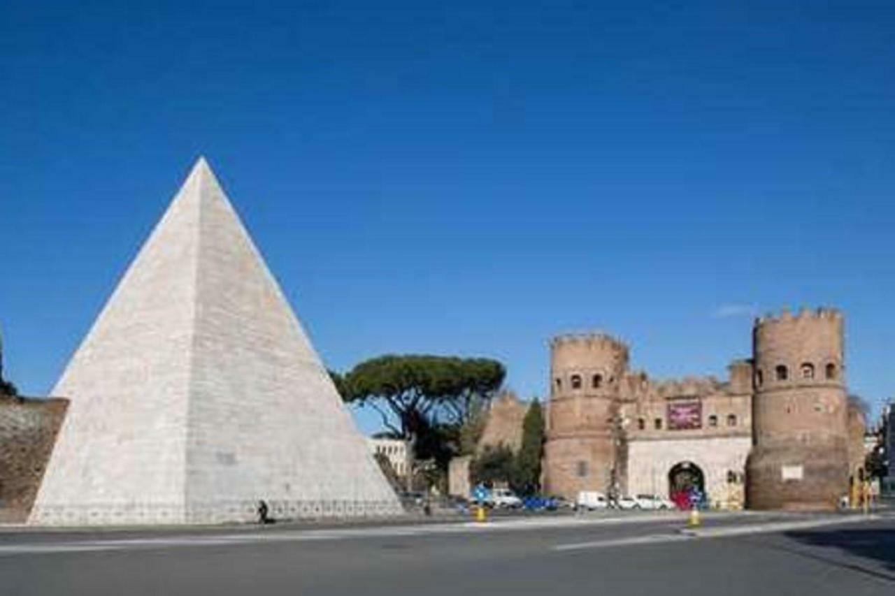 Appartamenti Con Vista Piazza Testaccio Rome Exterior photo